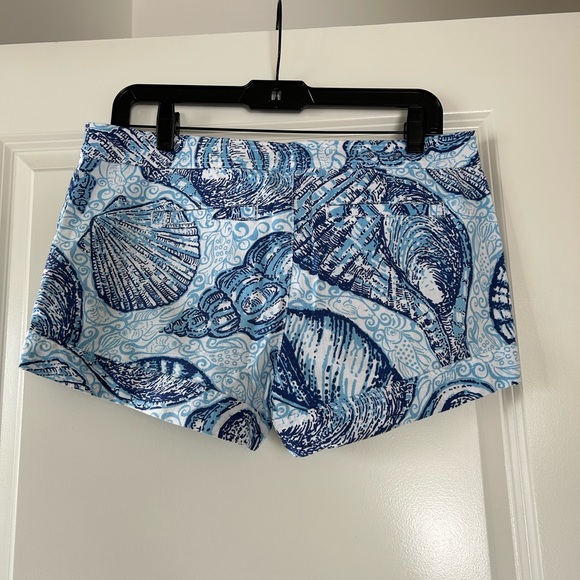 Lilly Pulitzer Original Seashell Shorts - Picture 2 of 4